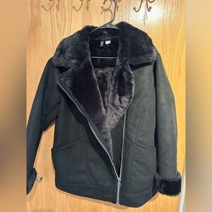 Women’s Divided (H&M) oversized faux suede black moto coat, size Large